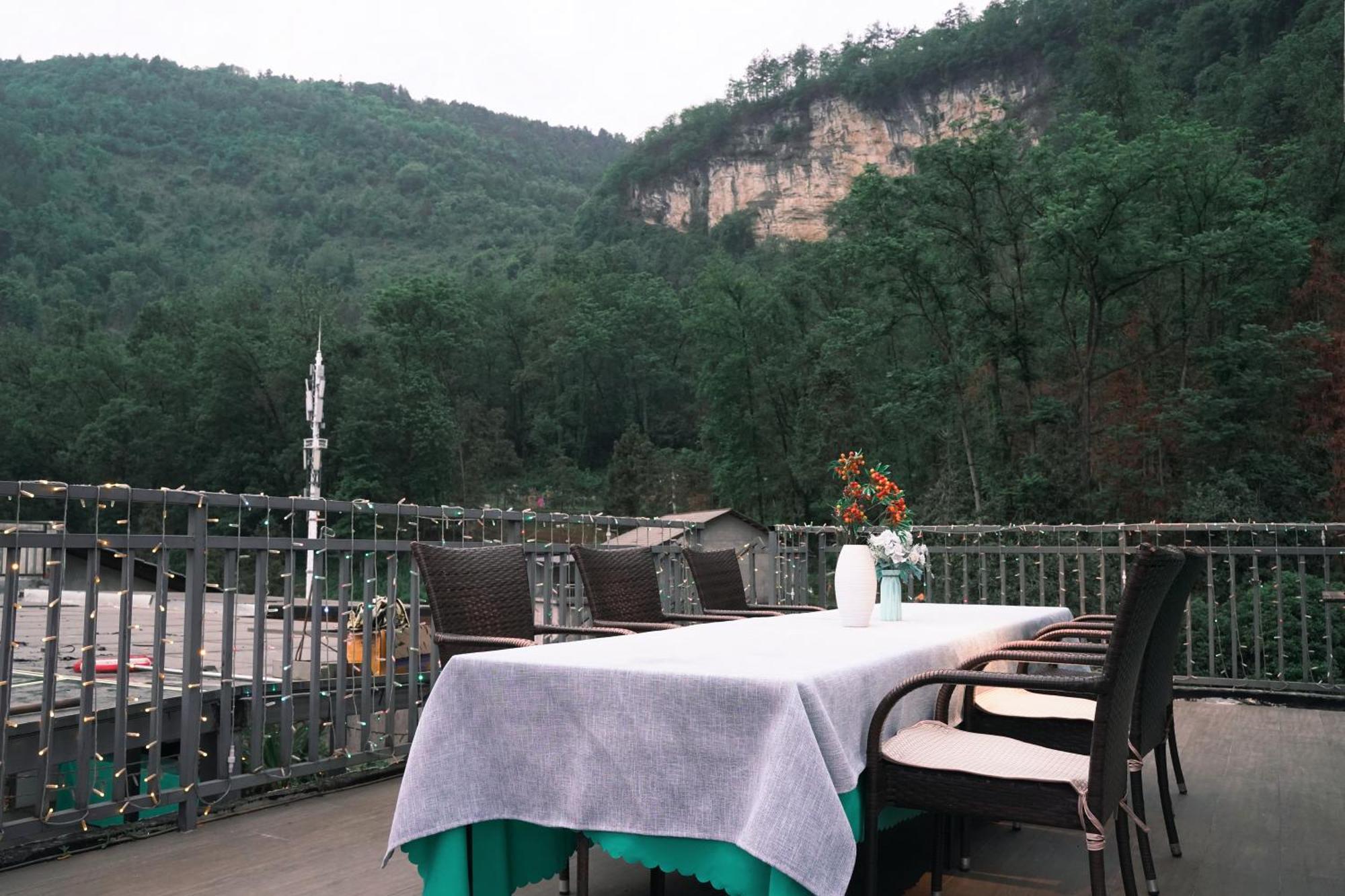 Apartament 一树一花客栈眷恋店 Wulingyuan Zewnętrze zdjęcie